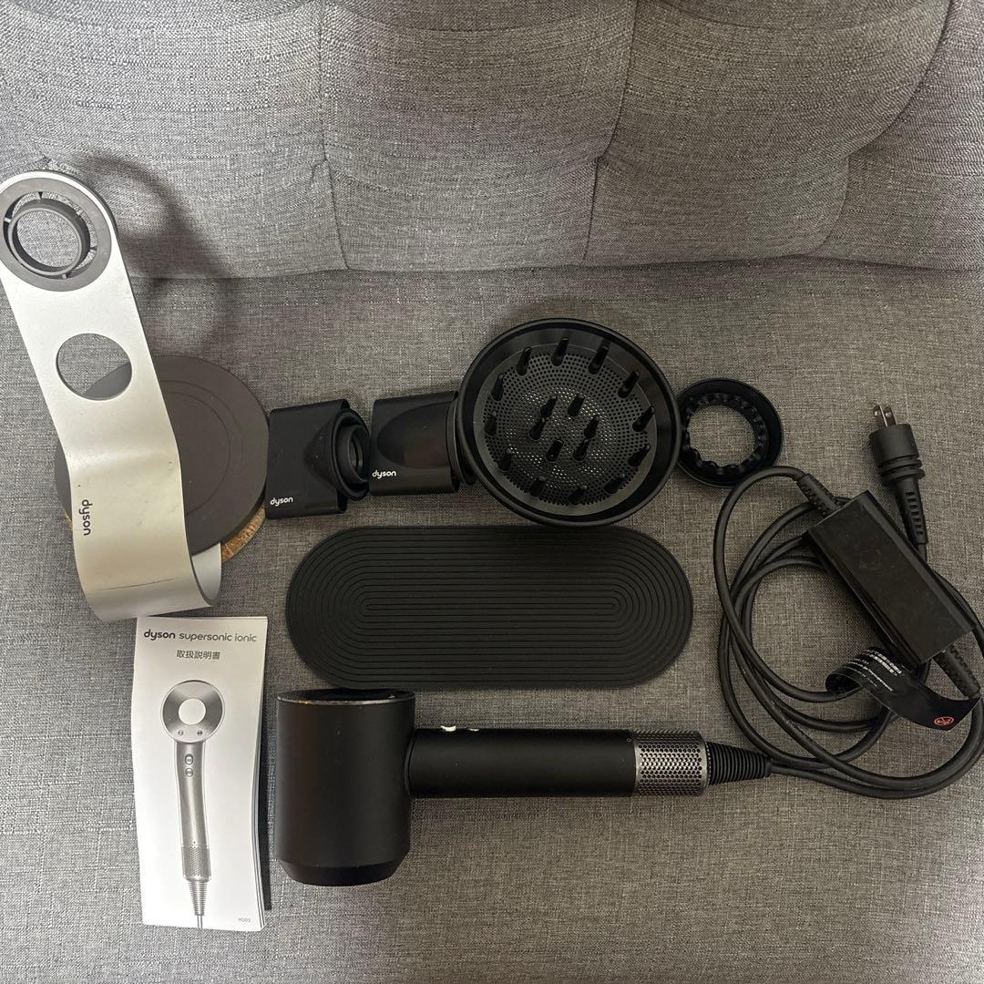 ダイソン　ヘアドライヤー