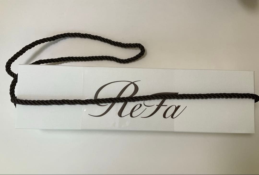 リファ ストレートアイロン プロ 海外対応 ヘアアイロン ホワイト