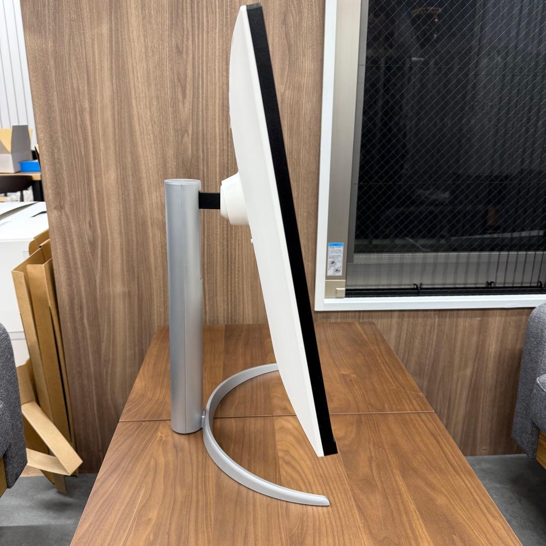 【美品】LG モニター ディスプレイ 31.5インチ(4K)