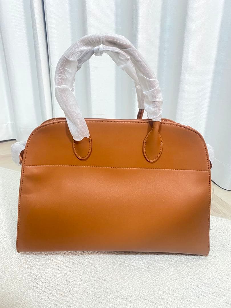 値下げ　リアルレザートートバッグ 大収納 the ROW マルゴー 風デザイン