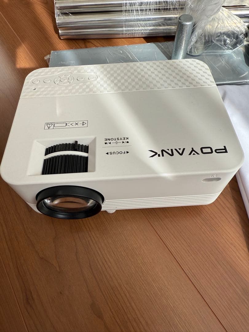 年末処分します！プロジェクター⭐︎スクリーン　セット