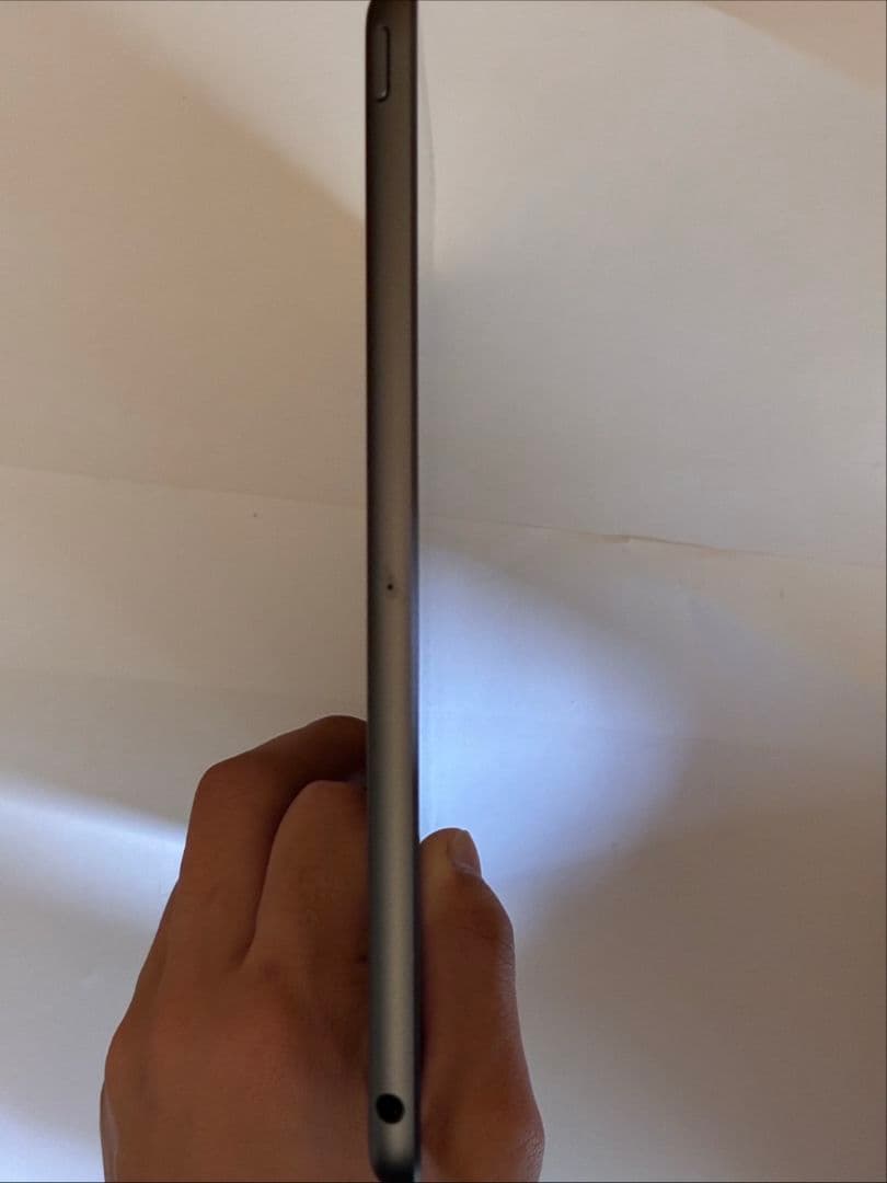 Apple　iPad8世代　スペースグレイ　32GB 　本体のみ