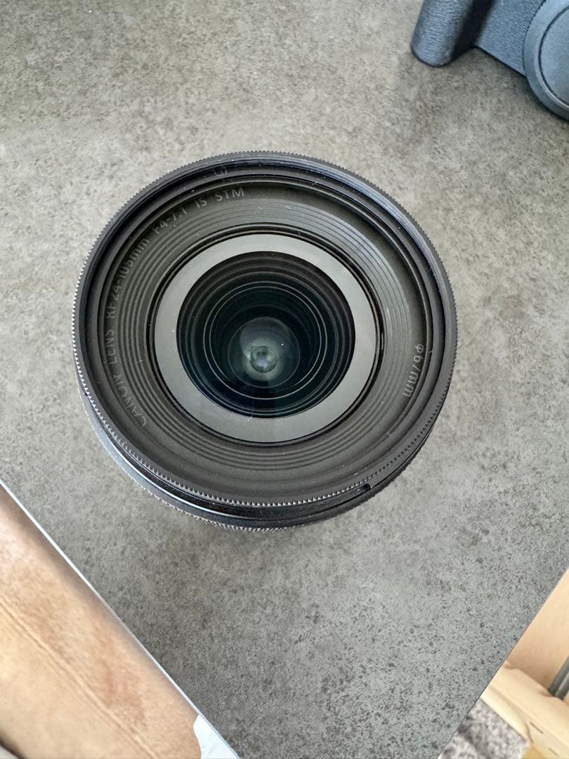 【美品】Canon EOS RP フルサイズ一眼 レンズ未使用 SD64GB付