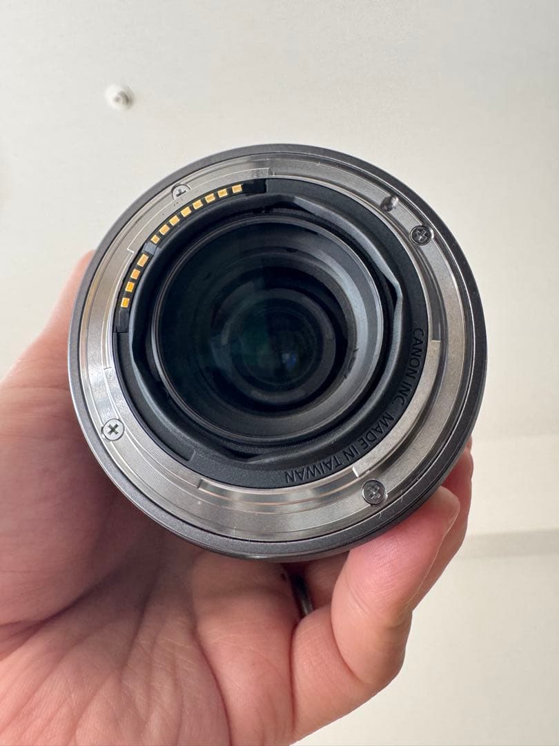 【美品】Canon EOS RP フルサイズ一眼 レンズ未使用 SD64GB付