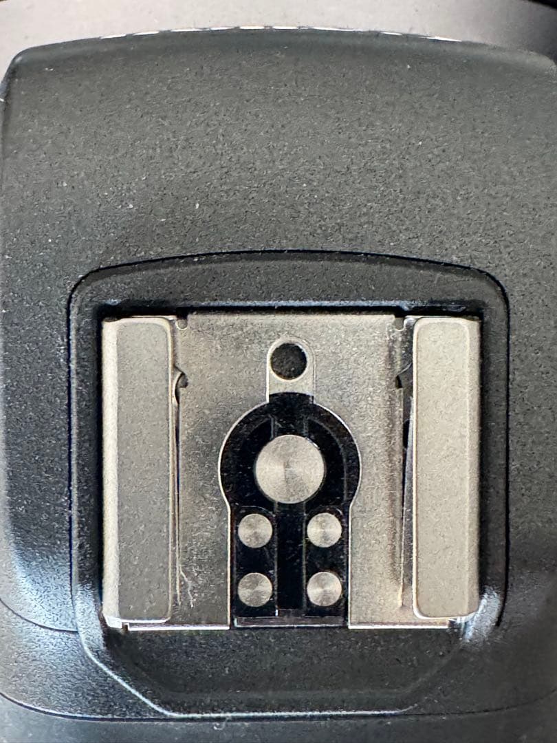 【美品】Canon EOS RP フルサイズ一眼 レンズ未使用 SD64GB付