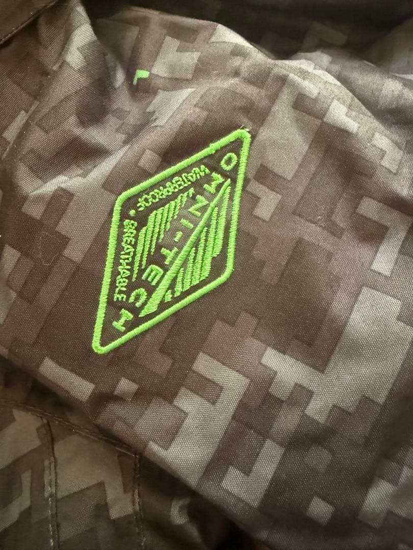 【超美品】Columbia Titanium スキーウェア　防水ジャケット