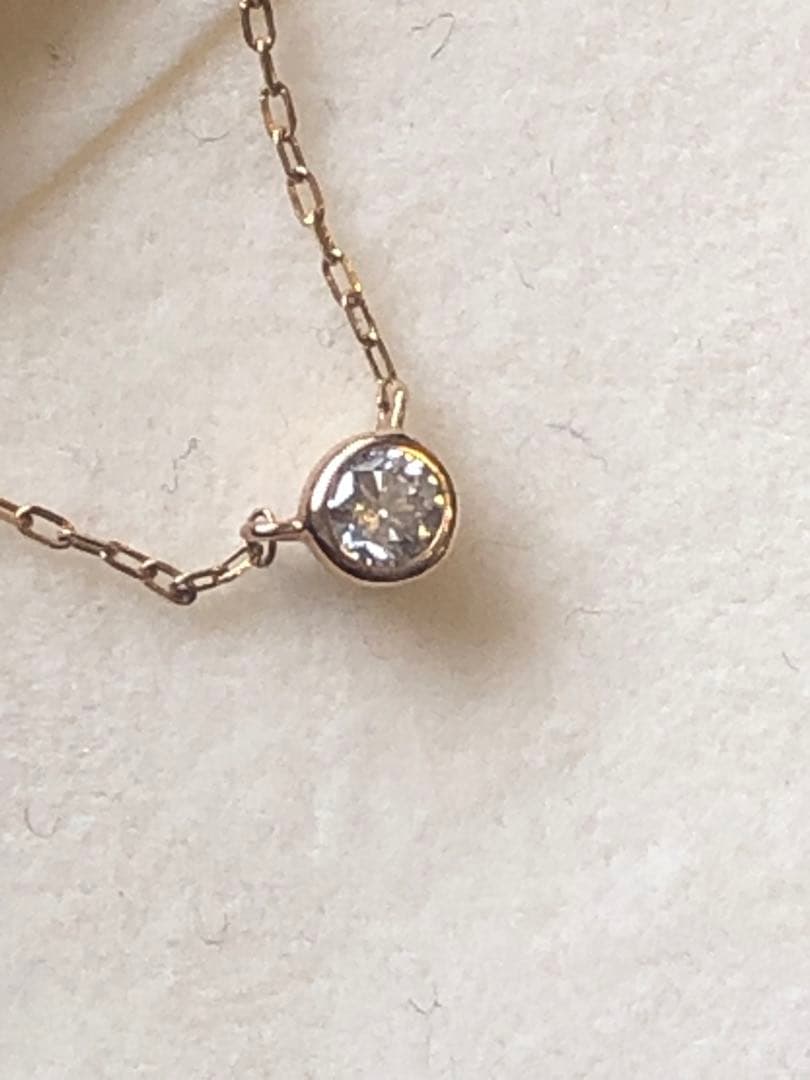 4°C ダイヤ　ネックレス