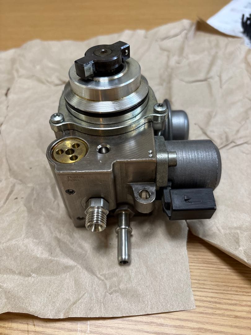 R56 後期 高圧ポンプ
