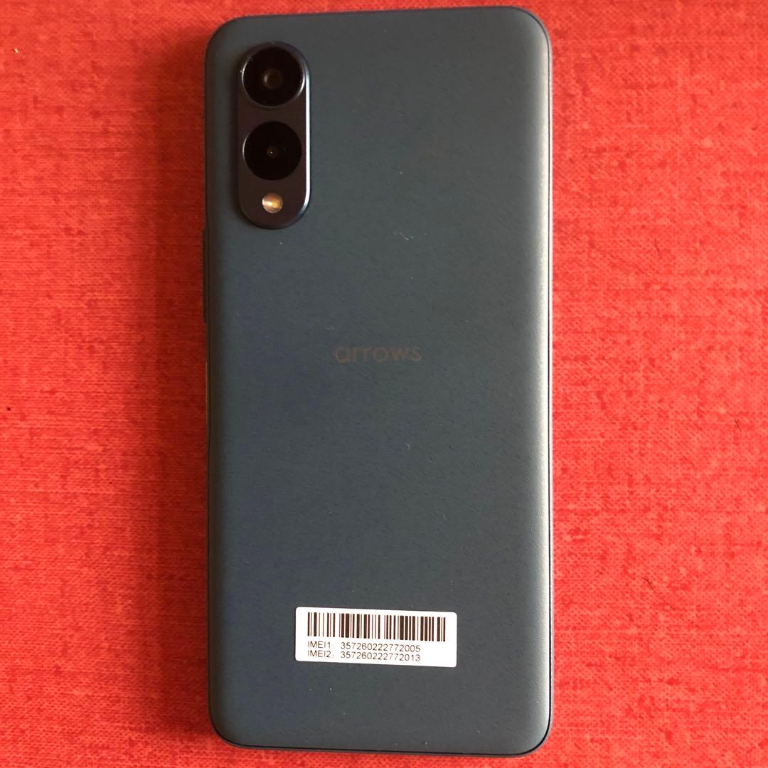 arrows スマートフォン グレー デュアルカメラ