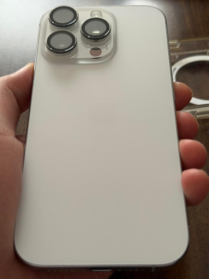 【超美品】iPhone16pro 白128G SIMフリー バッテリー99%