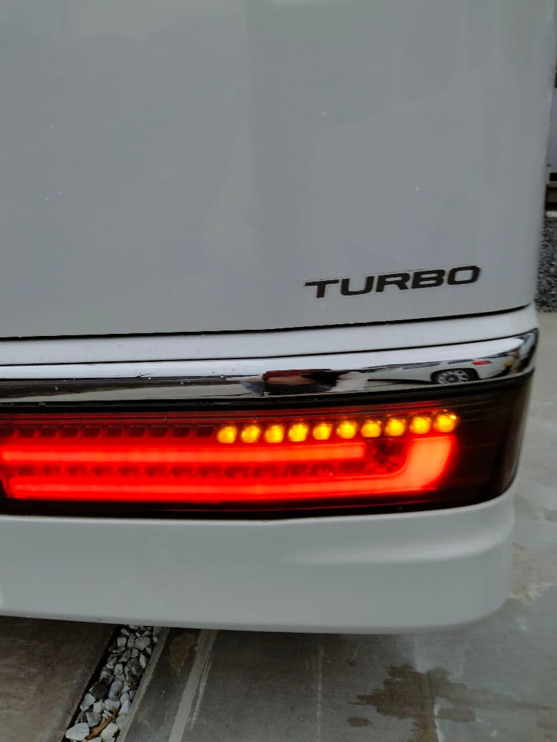 期間値下げ　アトレーワゴン LEDテールランプ 　スモークレッド300系ダイハツ