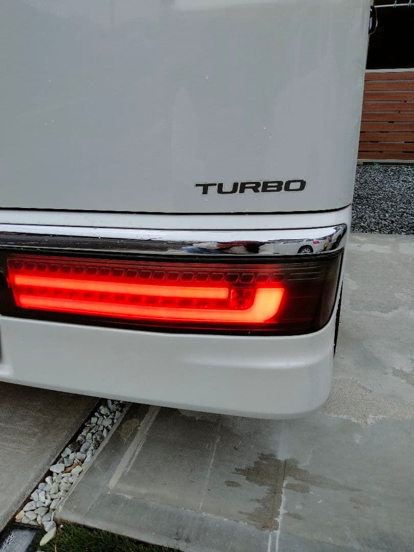 期間値下げ　アトレーワゴン LEDテールランプ 　スモークレッド300系ダイハツ