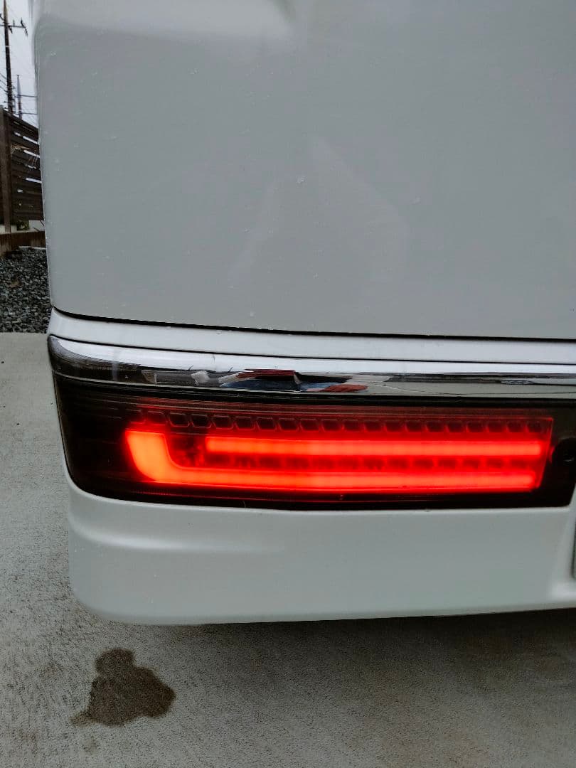 期間値下げ　アトレーワゴン LEDテールランプ 　スモークレッド300系ダイハツ