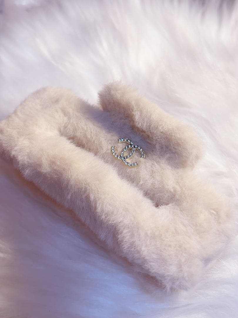 ✧︎*。CHANEL バレッタ ファー アイボリーベージュ ノベルティ ✧︎*。