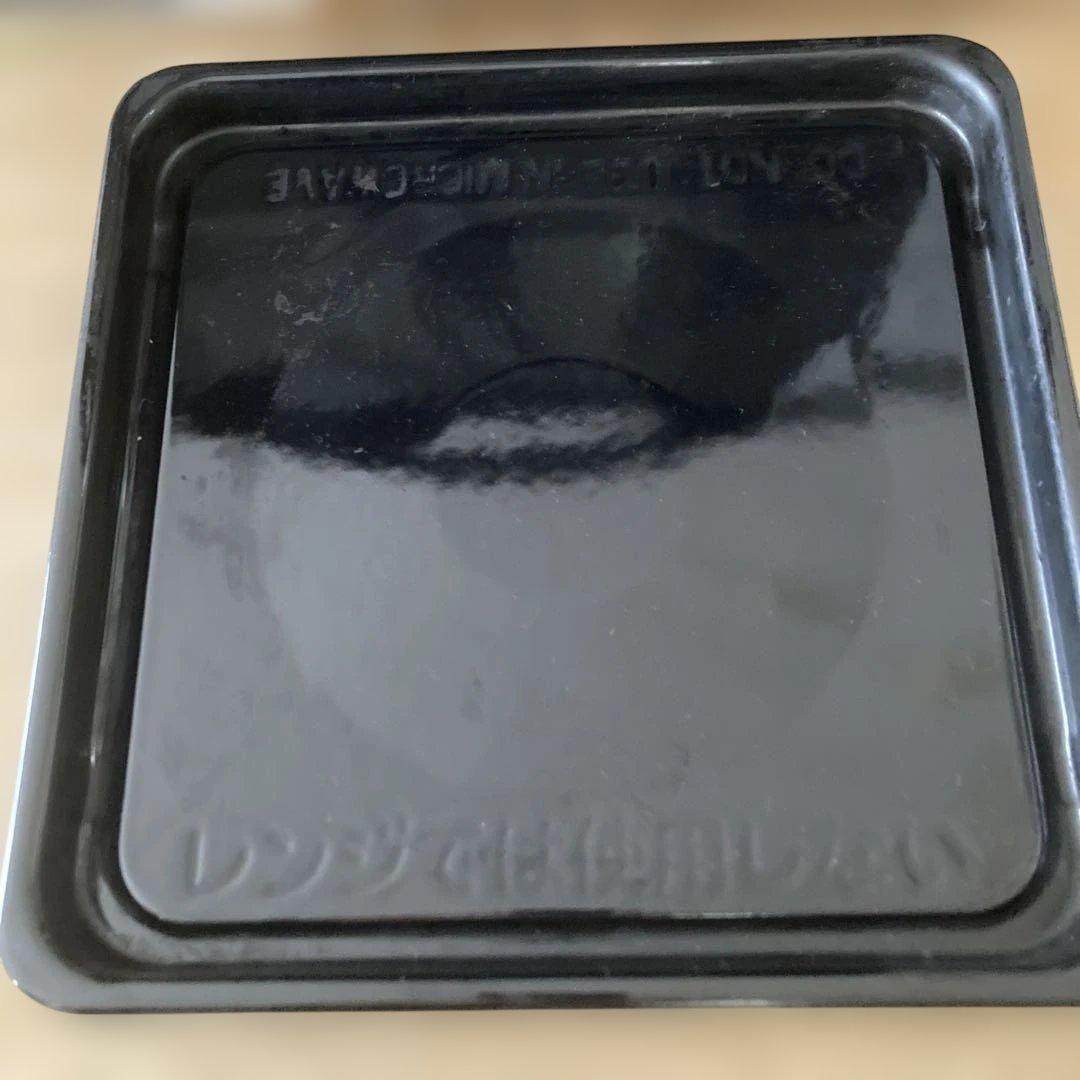 美品アイリスオーヤマ2022年製オーブンレンジMO-F1807-W