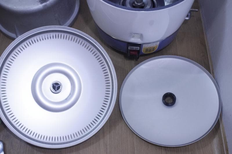 ◆Palomaパロマ ・東邦ガス炊飯器 1.5升◆都市ガス◆ホース・付属品あり