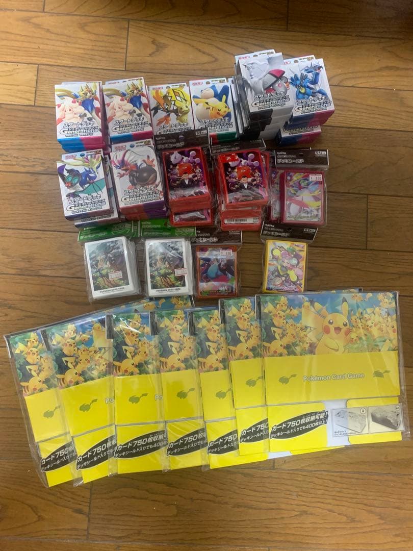 ポケモンスタートデッキ・デッキシールド・ロンクカードボックス　まとめて売ります！