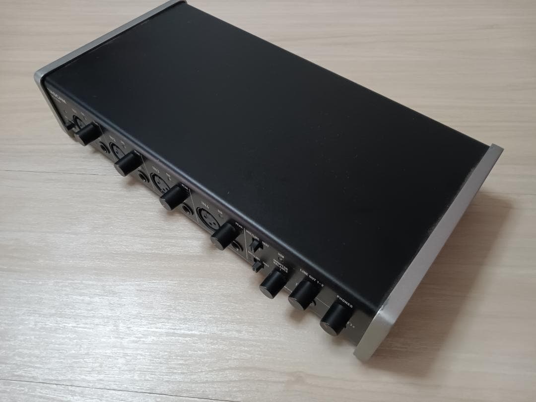 TASCAM US4×4 オーディオインターフェイス　中古