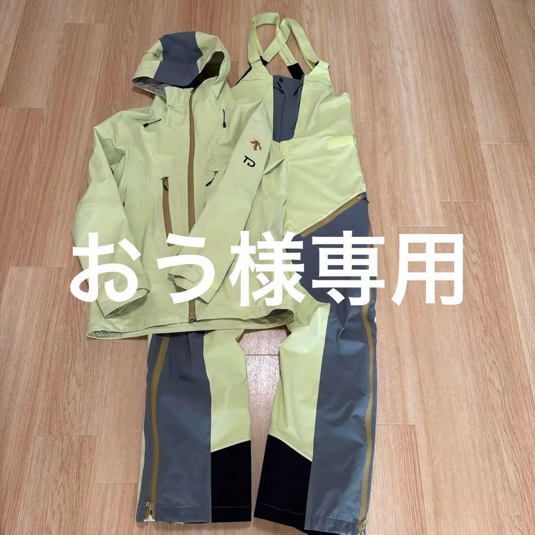 DESCENTEスキーウエアー 上Lサイズ　下Oサイズ