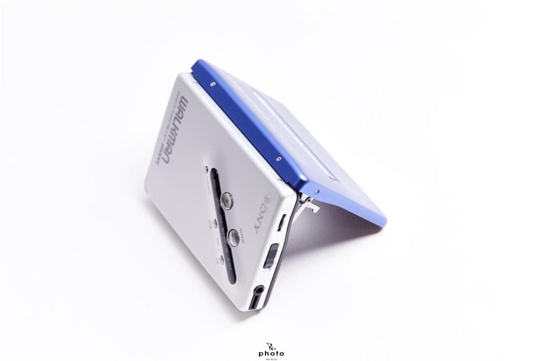 SONY WALKMAN ツートンカラー カセットウォークマン WM-EX677