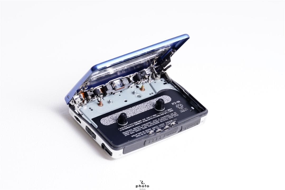 SONY WALKMAN ツートンカラー カセットウォークマン WM-EX677