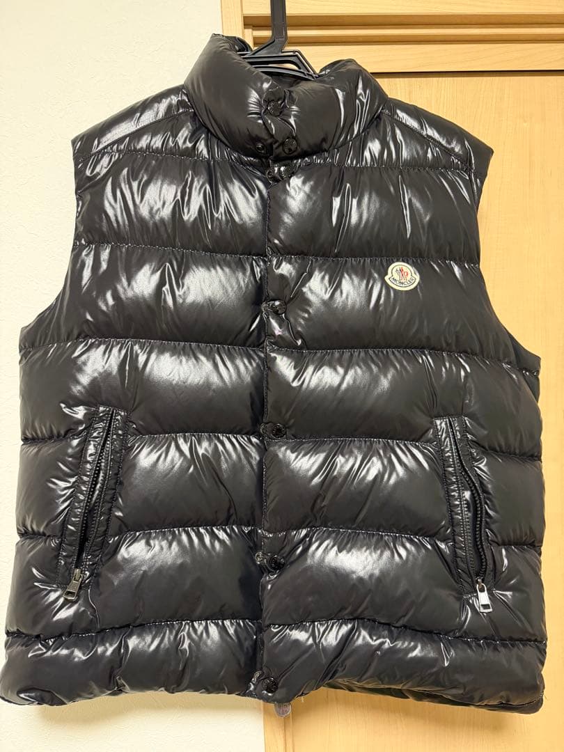m*c様 中古美品　モンクレール　ダウンベスト　ブラック　　MONCLER ナイ