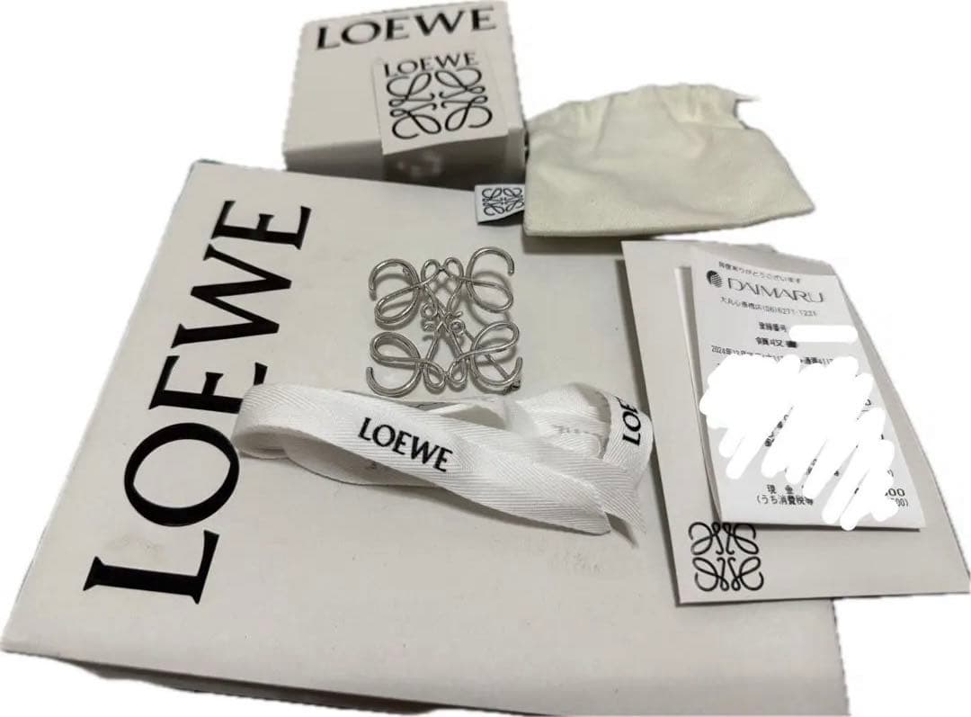 LOEWE リボンモチーフ ブローチ