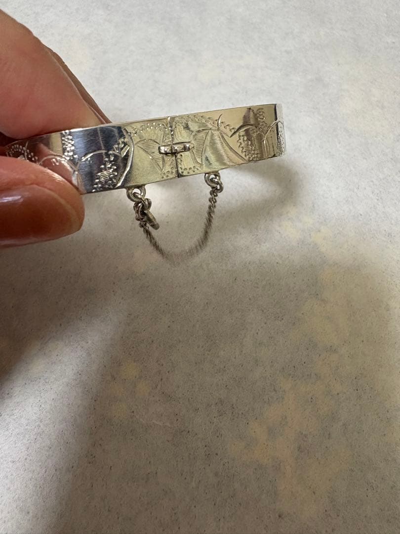 シルバー エングレーブ バングル