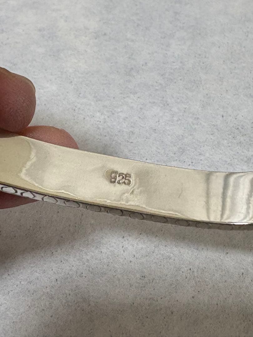 シルバー エングレーブ バングル