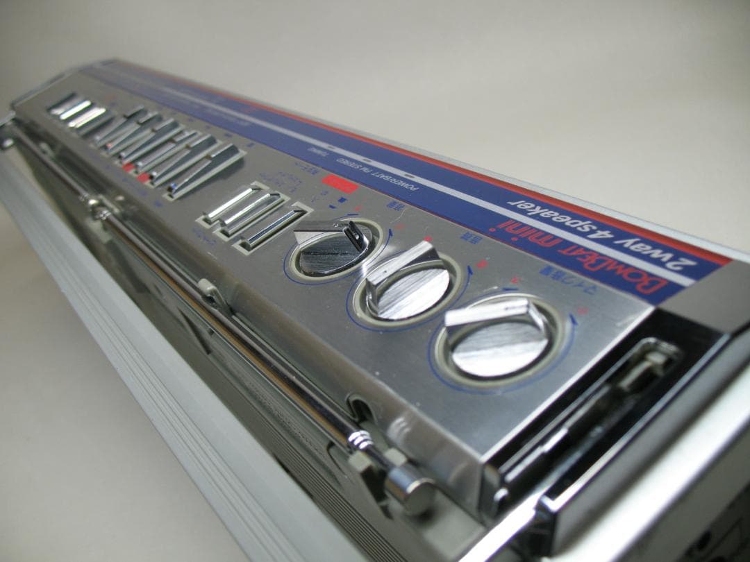 東芝 ラジカセ★ BOMBEAT mini RT-S65★中古難あり