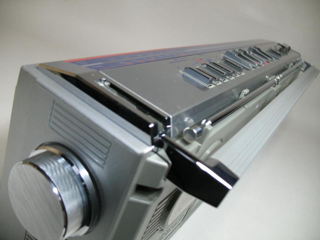 東芝 ラジカセ★ BOMBEAT mini RT-S65★中古難あり