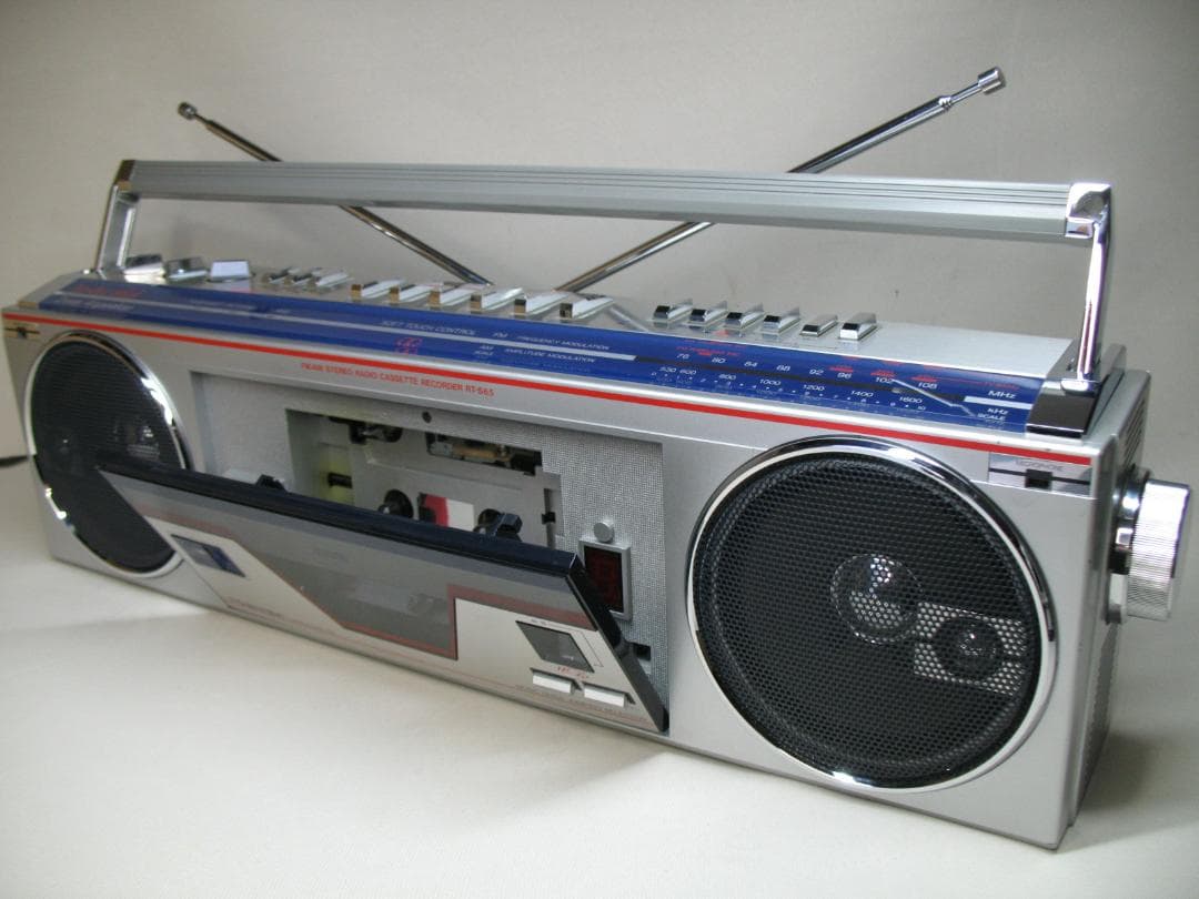 東芝 ラジカセ★ BOMBEAT mini RT-S65★中古難あり