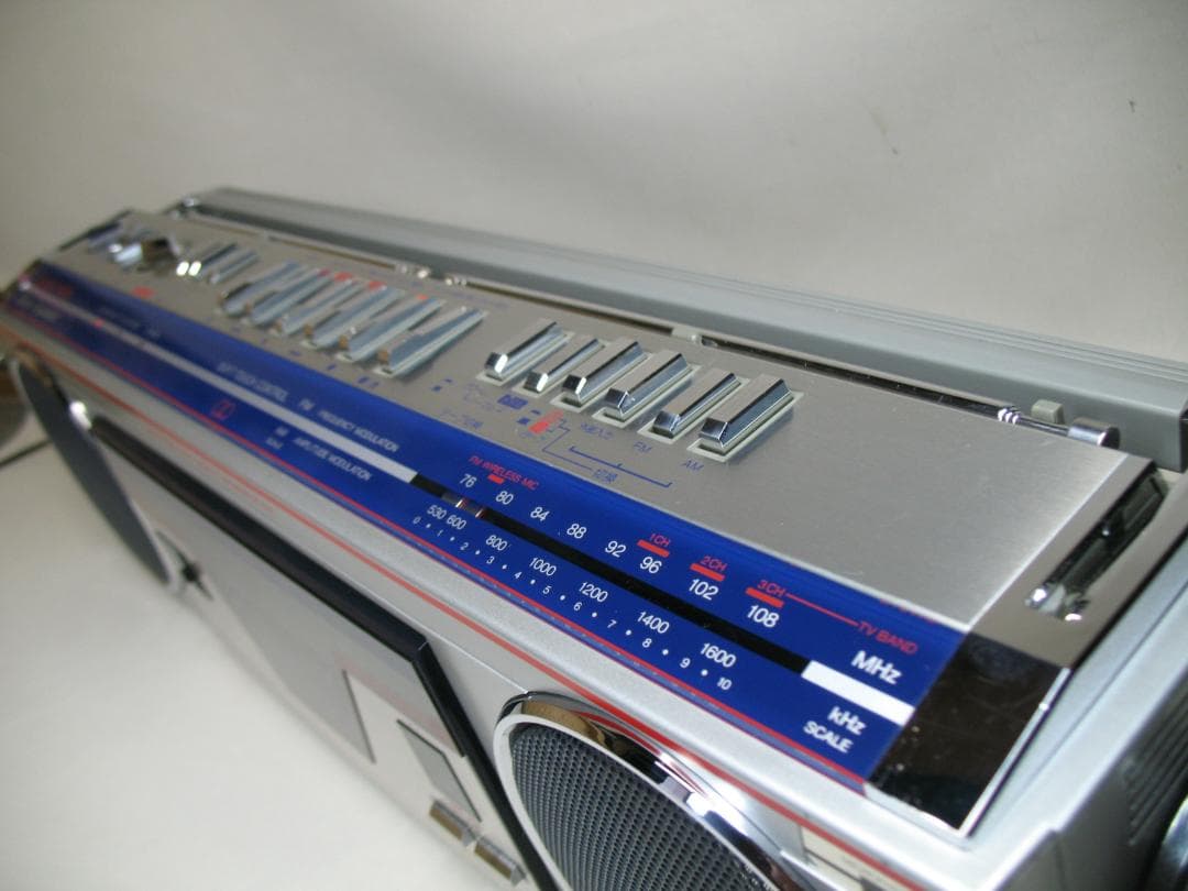 東芝 ラジカセ★ BOMBEAT mini RT-S65★中古難あり