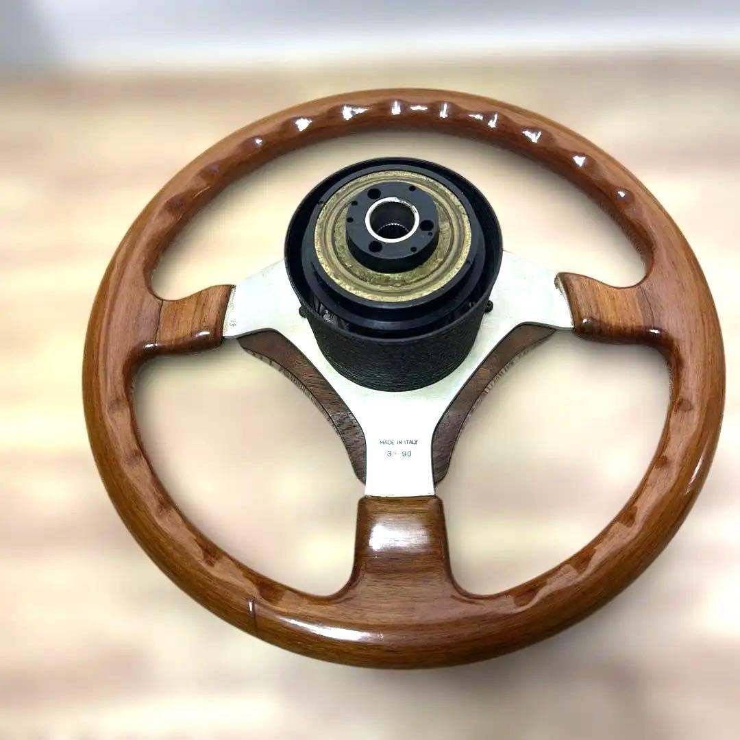 MOMO ウッドステアリング 希少ビンテージ