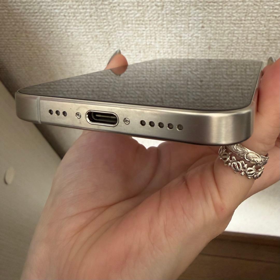 iPhone15Pro 512GB ホワイトチタニウム SIMフリー ケース付