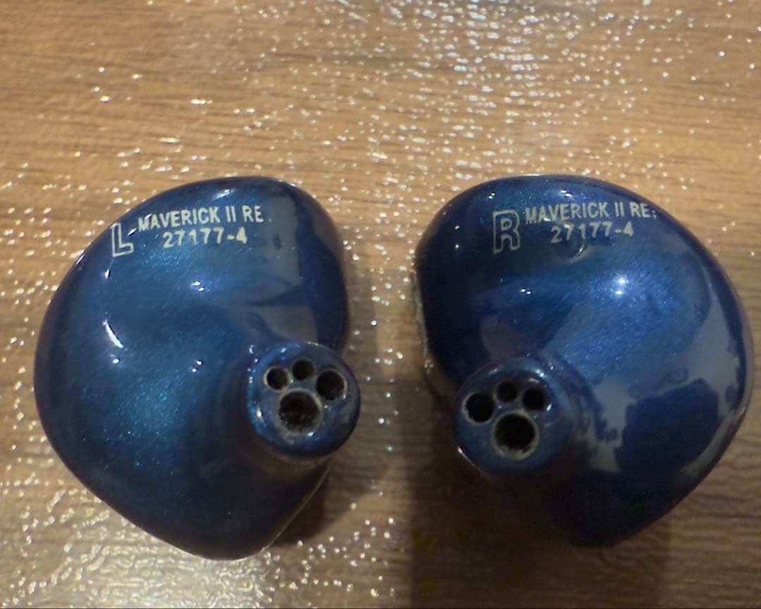 イヤホン Unique Melody Maverick II RE