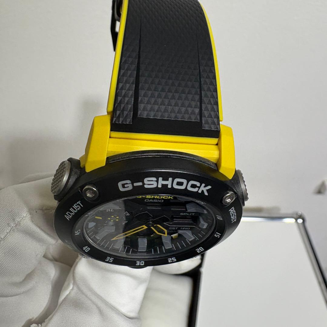 美品 G-SHOCK GA-2000-1A9JF カーボンコアガード構造
