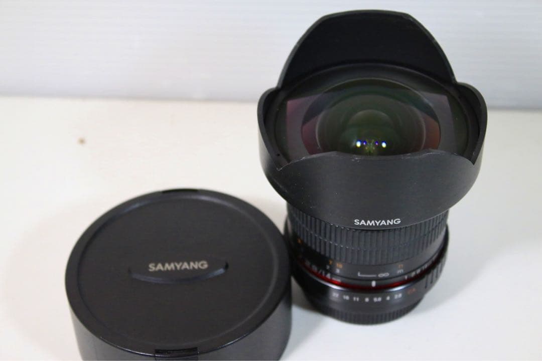SAMYANG 広角レンズ 14mm F2.8 キャノンマウント箱あり