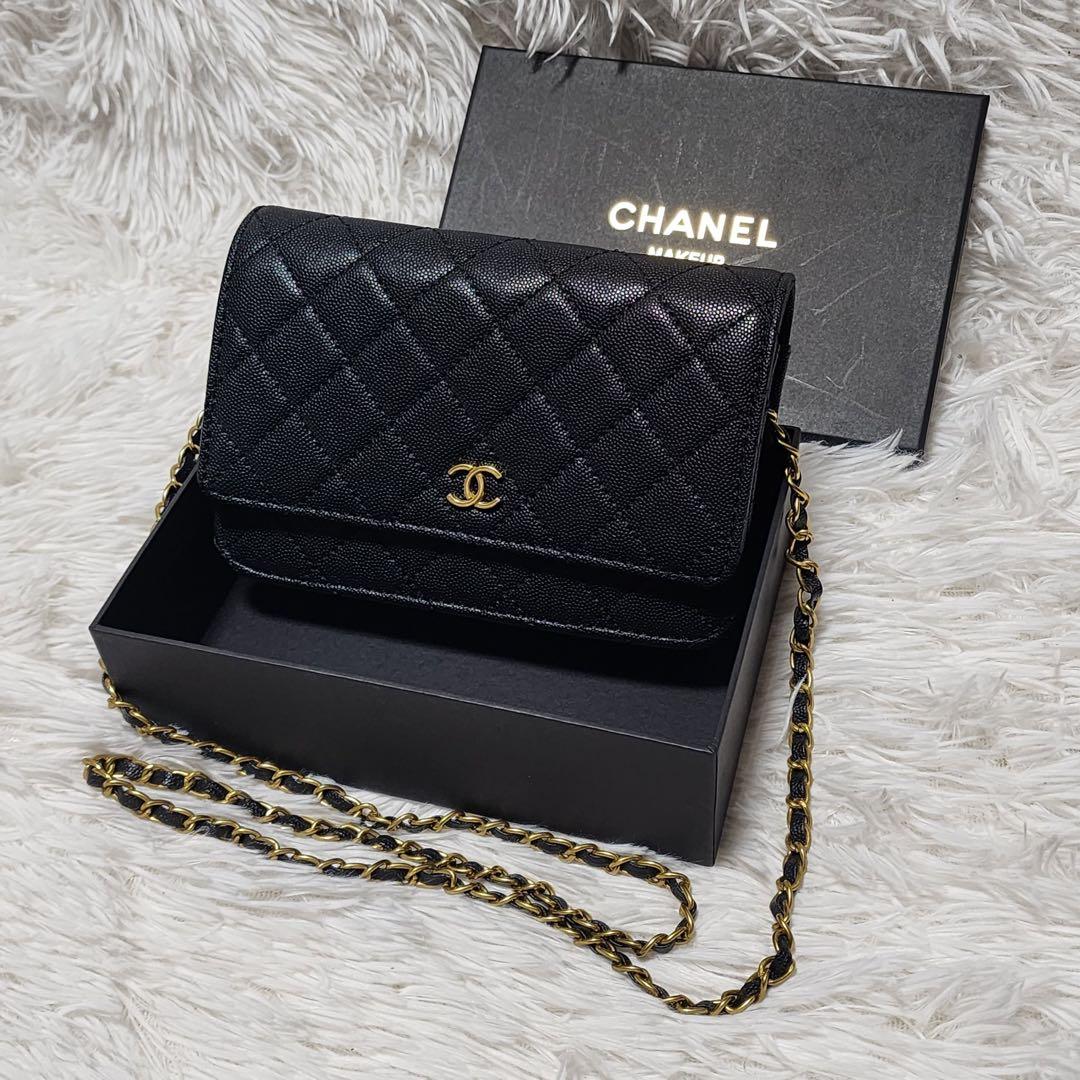 バ*ン様 CHANEL　ショルダーバッグ　黒　ゴールドチェーン　ノベルティ　シャ