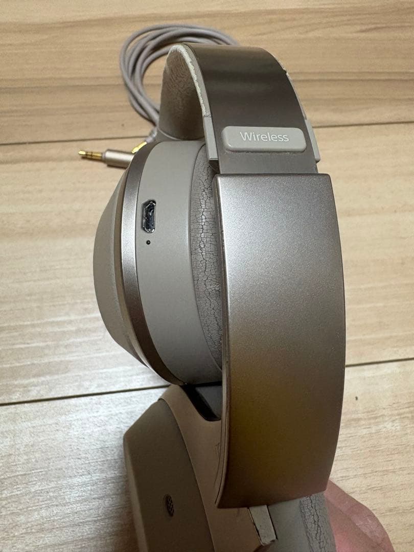 ソニーウォークマンNW-ZX707 SONYヘッドフォンお付けします