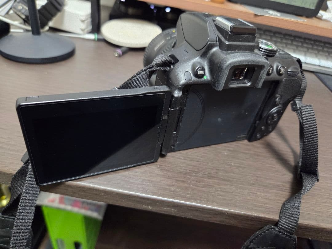 Nikon D5300 デジタル一眼レフカメラ ズームキットレンズ