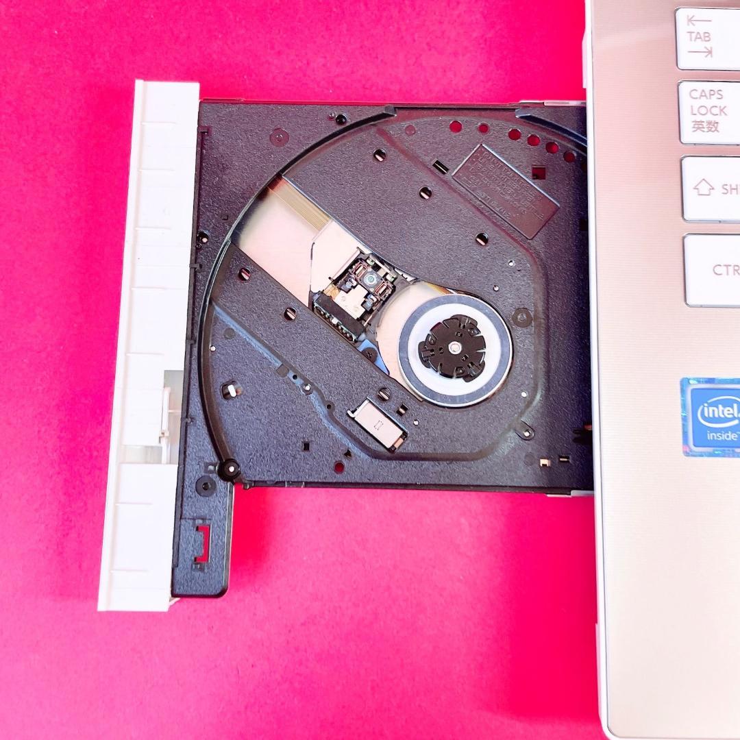 初期設定済みですぐ使える❣️おしゃれゴールド✨️薄型ノートパソコン大容量1TBカメラ