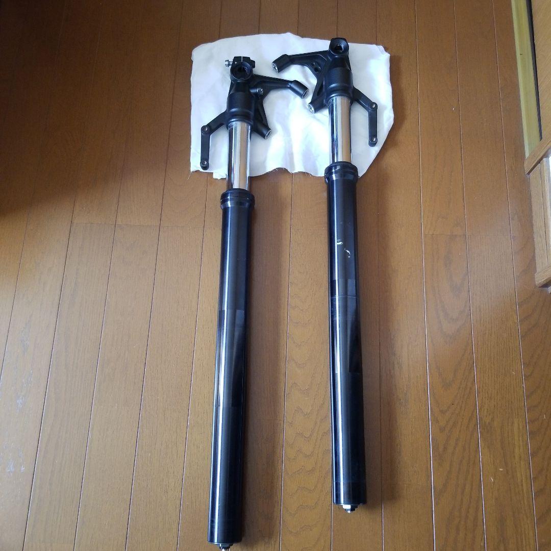 カワサキ　Z900RS フロントフォーク　左右2本セット黒