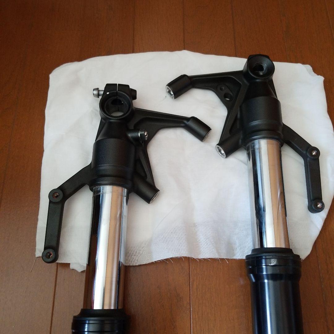 カワサキ　Z900RS フロントフォーク　左右2本セット黒