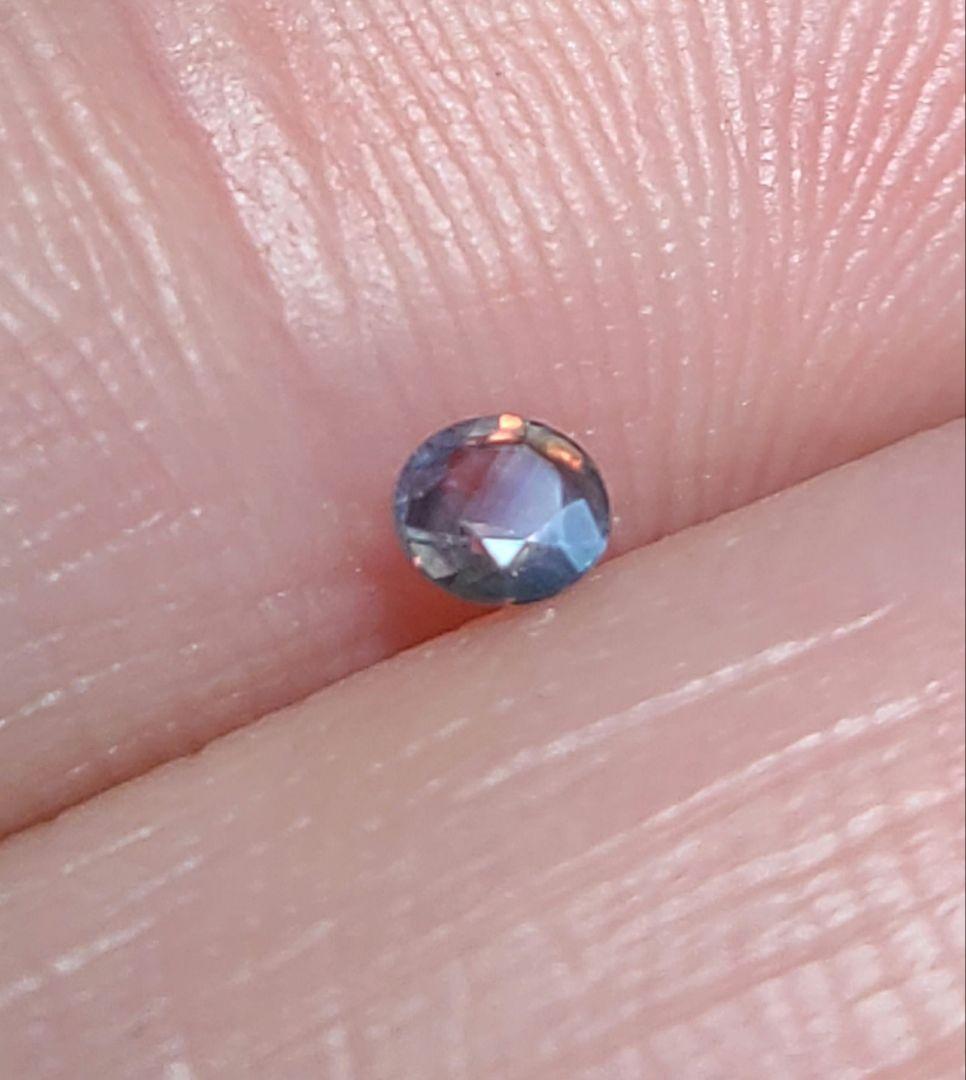 ブルーシラーが踊る!!★ブラジルアレキサンドライト★リング、ペンダント受付中