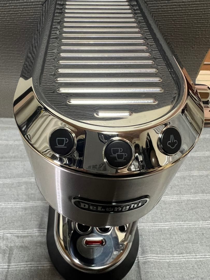 DeLonghi デディカ　アルテ
