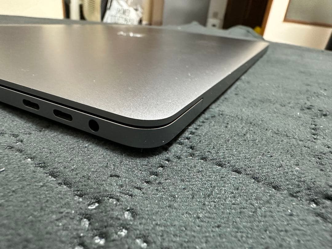 美品MacBook Pro 2019 16インCoi 9 RAM32 SSD1T