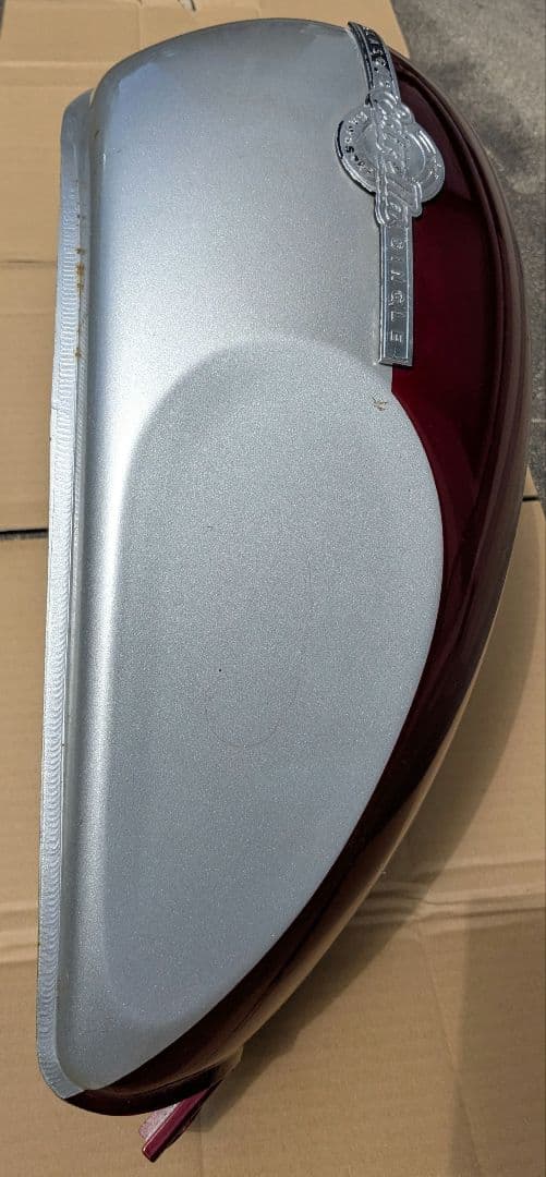 エストレア　バイクタンク メタリックレッド