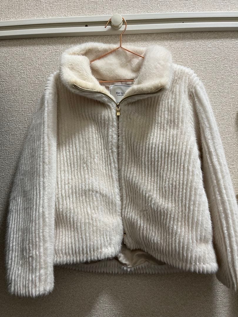 ジャケット・アウター Herlipto Twila Faux Fur Zip Jacket