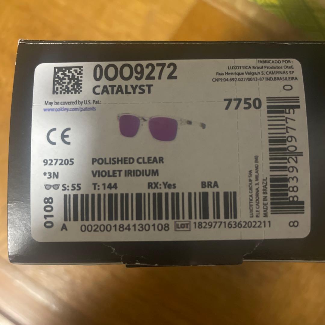 Oakley クリアフレーム サングラス